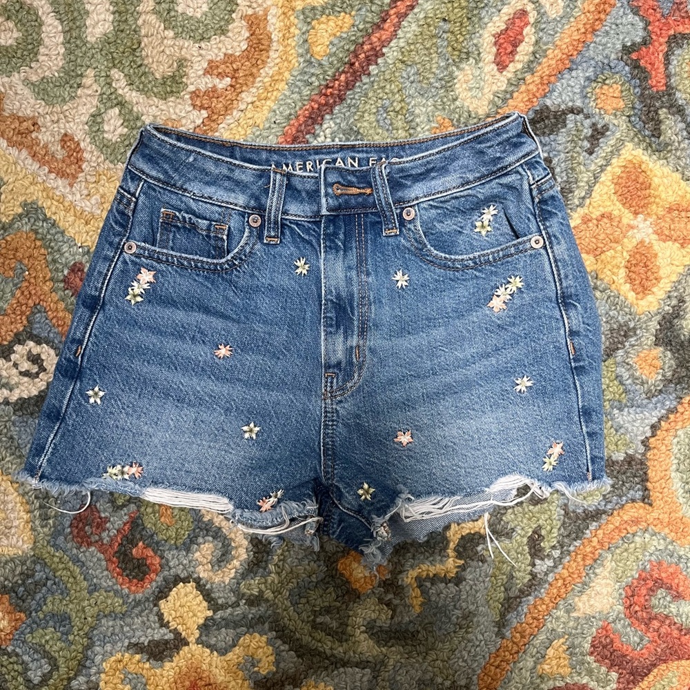 American Eagle Embroidered Short Shorts